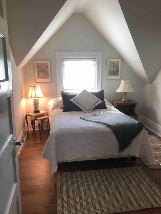 Redefined Alchemy - Bright, Eclectic, Pretty Apt 3E Little Falls Eksteriør billede